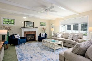 Family room off kitchen - 6 Harvest Hollow Drive Harwichport Cape Cod