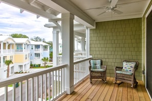 Kure Cove-Deck off Living Room