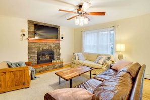 Living Room | Smart TV | Fireplace | 1st Floor | Open Floor Plan