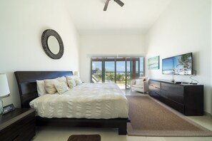 Master suite with king bed