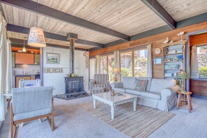 Deerfield Cottage-4.jpg