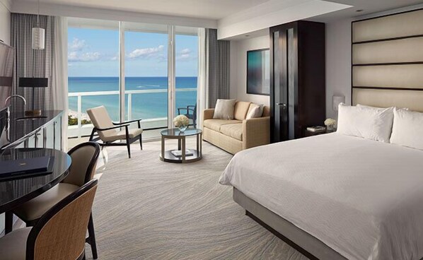 Unit with 1 King bed