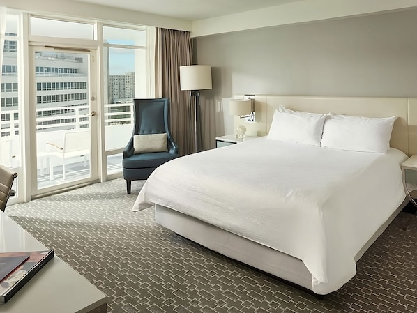 Unit with 1 King bed. Exact units will be assigned upon arrival. Views, colors, and decor may vary.