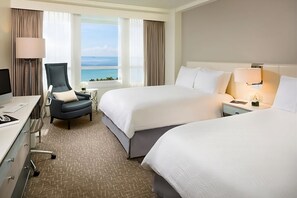Unit with 2 Queen beds. Exact units will be assigned upon arrival. Views, colors, and decor may vary.