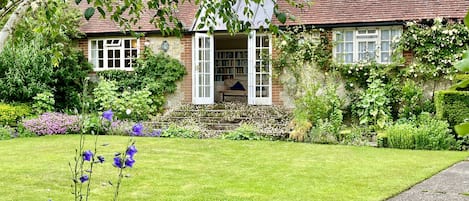 Welcome to Library Cottage, a holiday home near Storrington, West Sussex