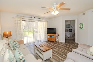 St. Augustine Beach Rentals Living Room
