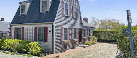 Front of house with private driveway