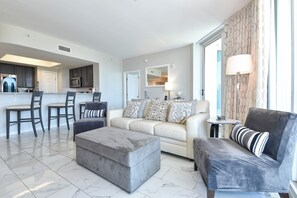 The Palms of Destin 1717 - Living Area