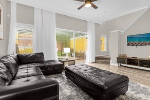 3160 Yellow Lantana Lane (3).jpg