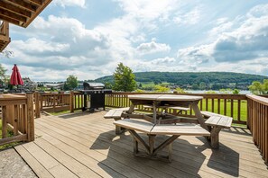 Ski Harbor 14 Deck