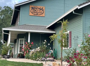 Welcome to Rose Oak Ranch Bed and Breakfast! Enjoy a restful, rejuvenating stay at our beautiful property.