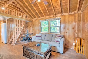Living Room | Smart TV w/ Cable | Queen Sleeper Sofa