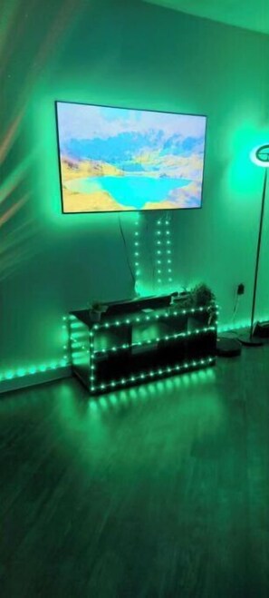 Or maybe green looks better :)