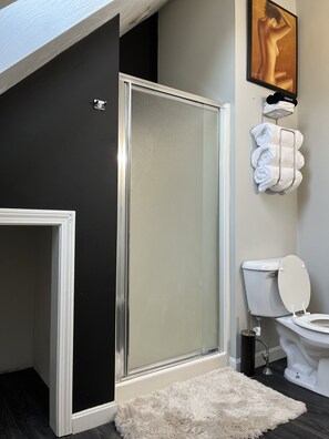 Restroom 