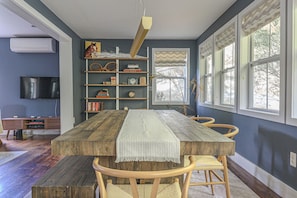 Dining room seating for all