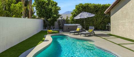 Relax and enjoy the wonderful Palm Springs weather