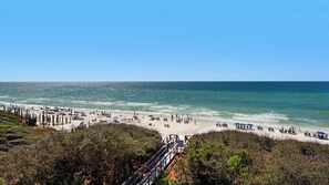 Legacy 304 - Walkway to Beach