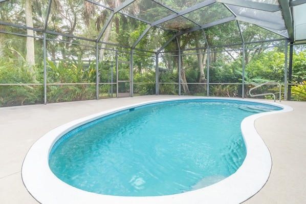 Screened Pool