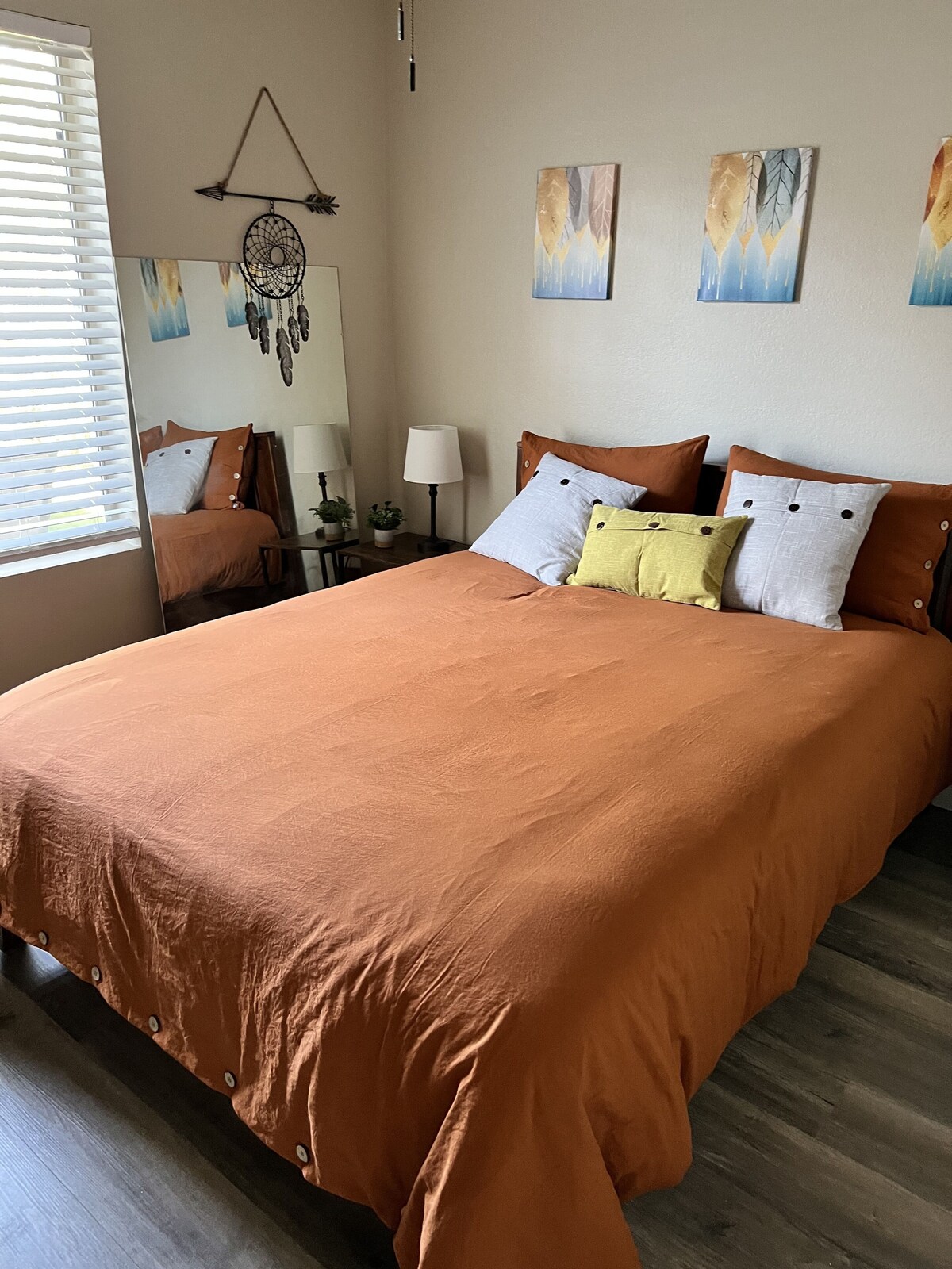 Mesa Getaway with a beautiful backyard, heated pool and hot tub