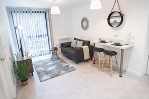 Living Room / Lounge