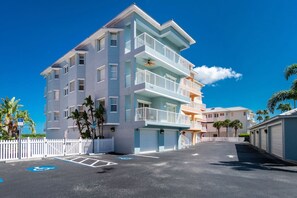 Harborview Condos 1410