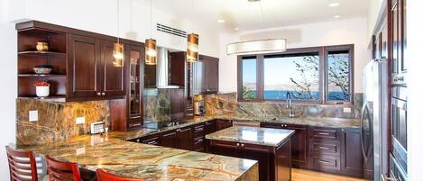 Fully equipped luxury kitchen