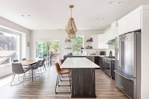 Dining Table and Kitchen Island for extra seating!