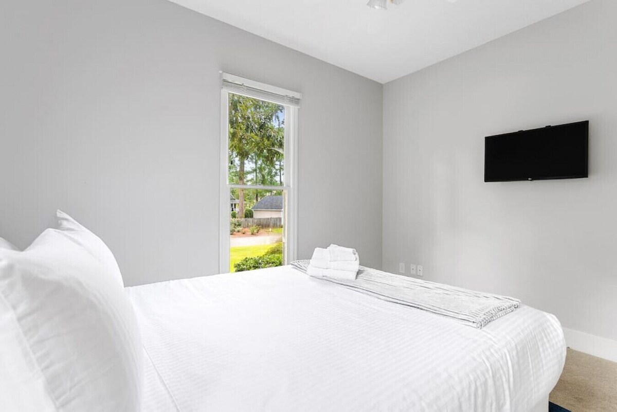 Brick Bliss on Broadreach | 4BR 3.5BA
