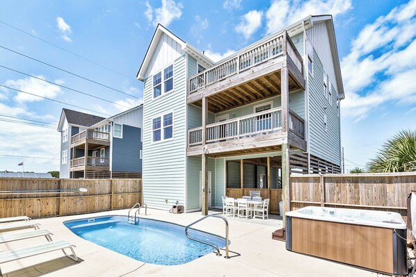 Rear Exterior of A Summer Place Too
