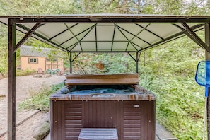 Bain à remous extérieur
