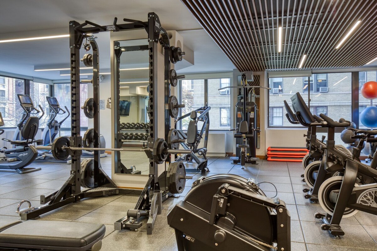 Hip UWS 2BR w/ Doorman & Gym, nr Central Park, by Blueground