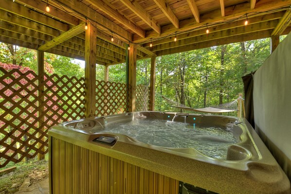 Bain à remous extérieur