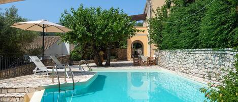 Building Exterior, Outdoor, Pool