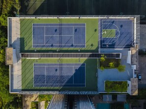 Tennis court