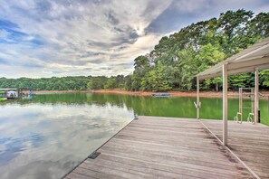 Private Dock | Lake Hartwell