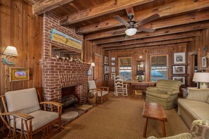 NH324:Fred Wood Cottage | ML Living Area - Fireplace is not operational.