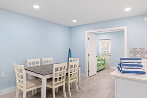 Dining area for up to six guests