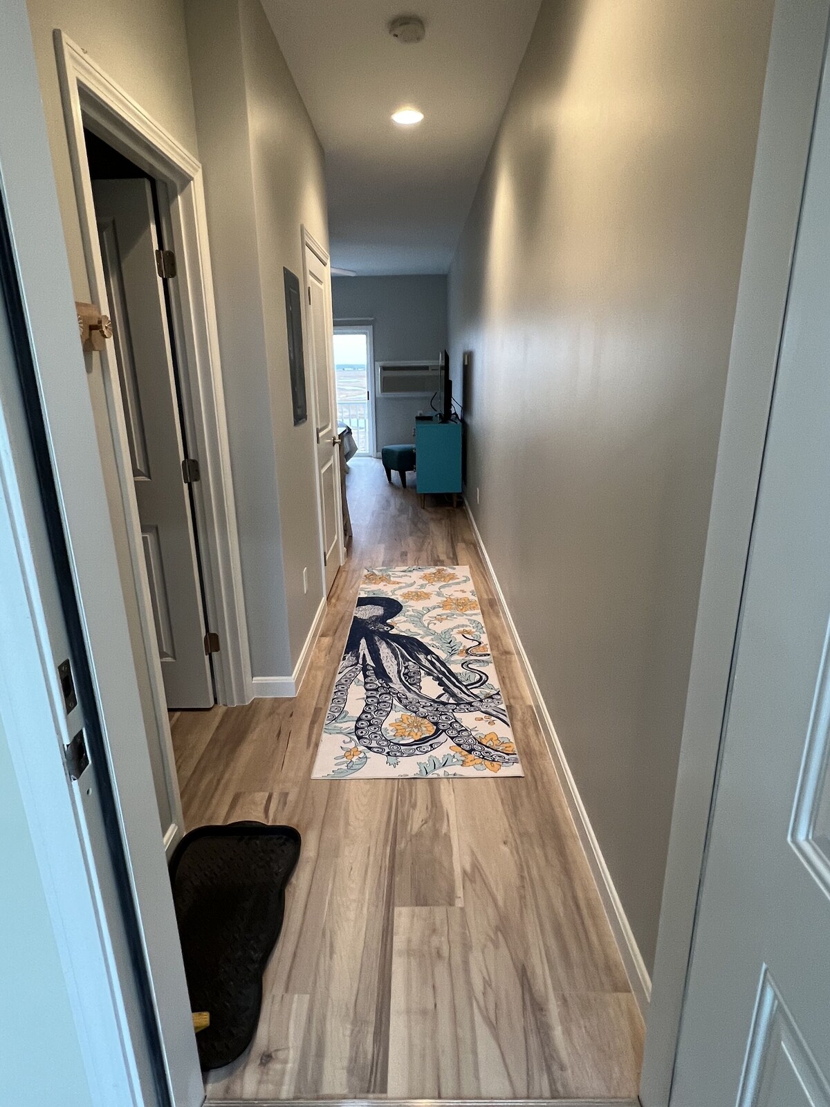 Seabrook Studio I – Walk to the beach!