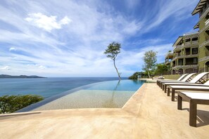 Infinity pool with amazing ocean view