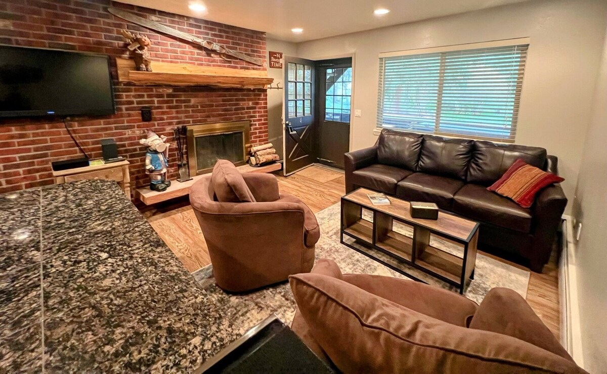 Newly renovated Winter Park condo on the Fraser River