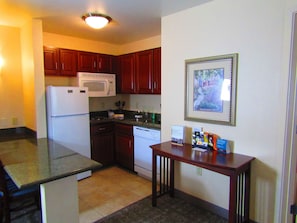 The equipped kitchen features all the amenities you'd need to make a delicious meal.