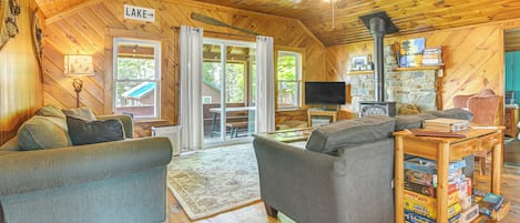 Rangeley Vacation Rental | 2BR | 1BA | Stairs Required for Access | 1,053 Sq Ft