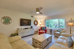 Living Room | 964 Sq Ft | Heated Outdoor Pool | Wireless Internet