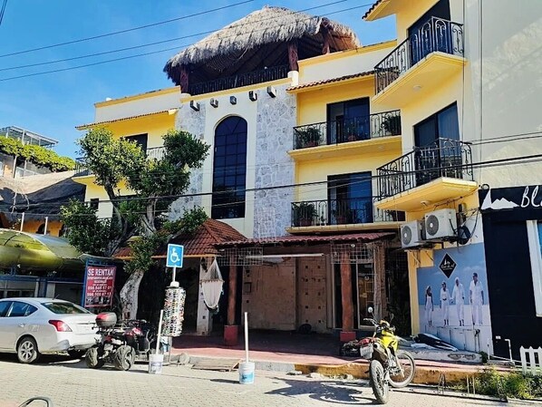 Fachada da propriedade