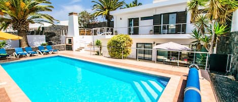 223 - Villa Ventura - Pool & Terrace