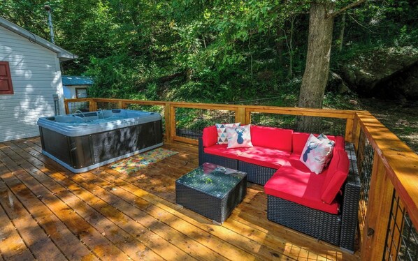 Steamy Outdoor Hot Tub + Cozy Sitting Area