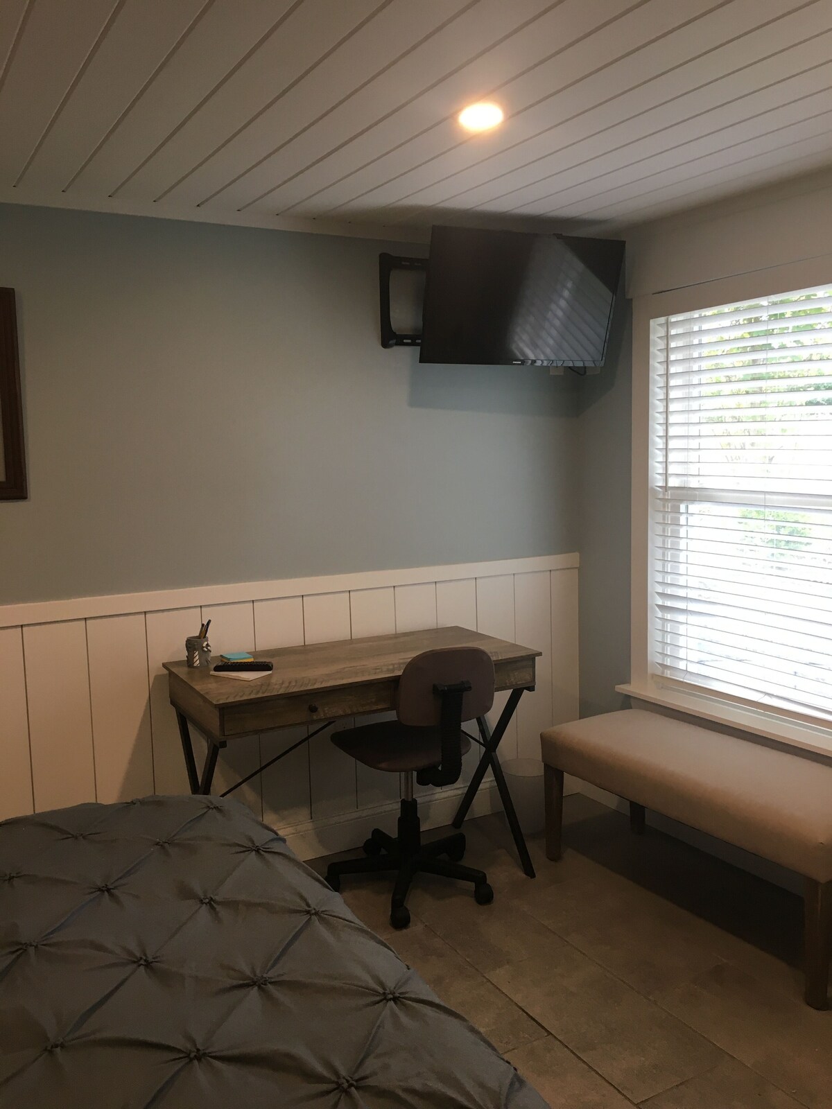 Quaint one-bedroom suite