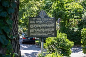 Historic marker for Botherum