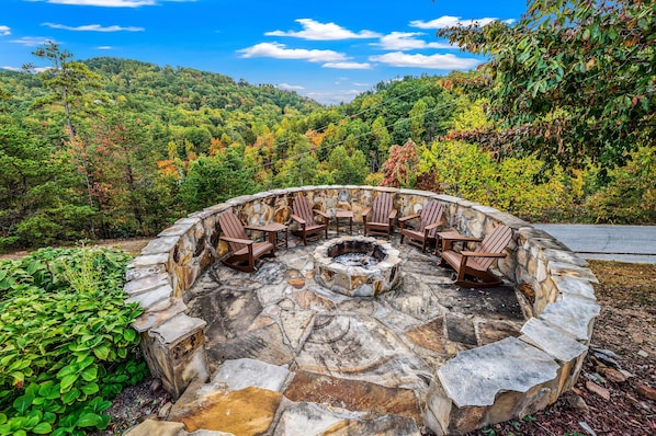 Mountain Wonderland's crackling firepit