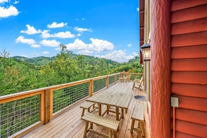 Mountain Wonderland's deck with stunning views